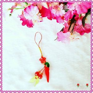 NWOT Handbag Purse Charm Red Pepper Leaves Flower